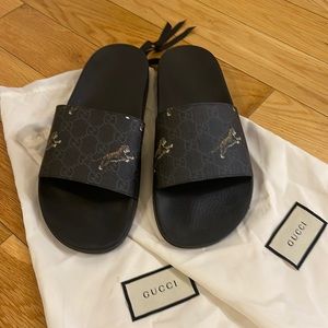 Gucci Men’s Tiger Slides size EU 43